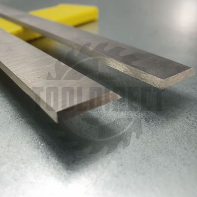 Нож строгальный фуговальный для JET 210х19х3 (сталь DS качество) ROTIS (1 шт.)