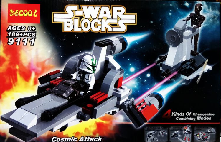 Конструктор DECOOL 9111 Битва в космосе 4-в-1